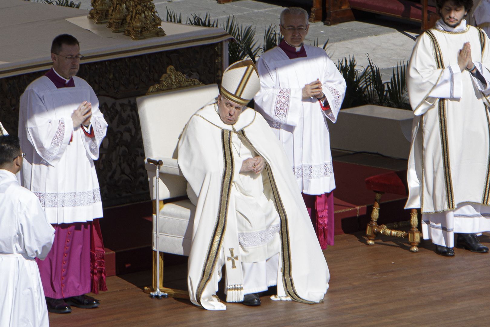 Belgijska prasa: Franciszek niewiele zrobił dla ofiar nadużyć seksualnych w Kościele