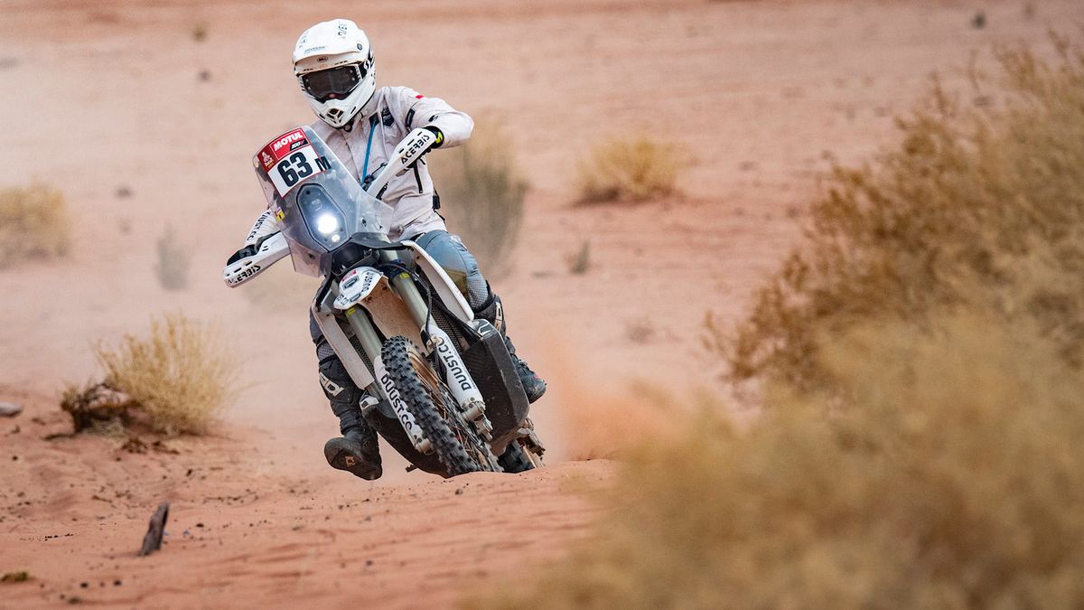 Materiały prasowe / Duust Media / Na zdjęciu: Konrad Dąbrowski