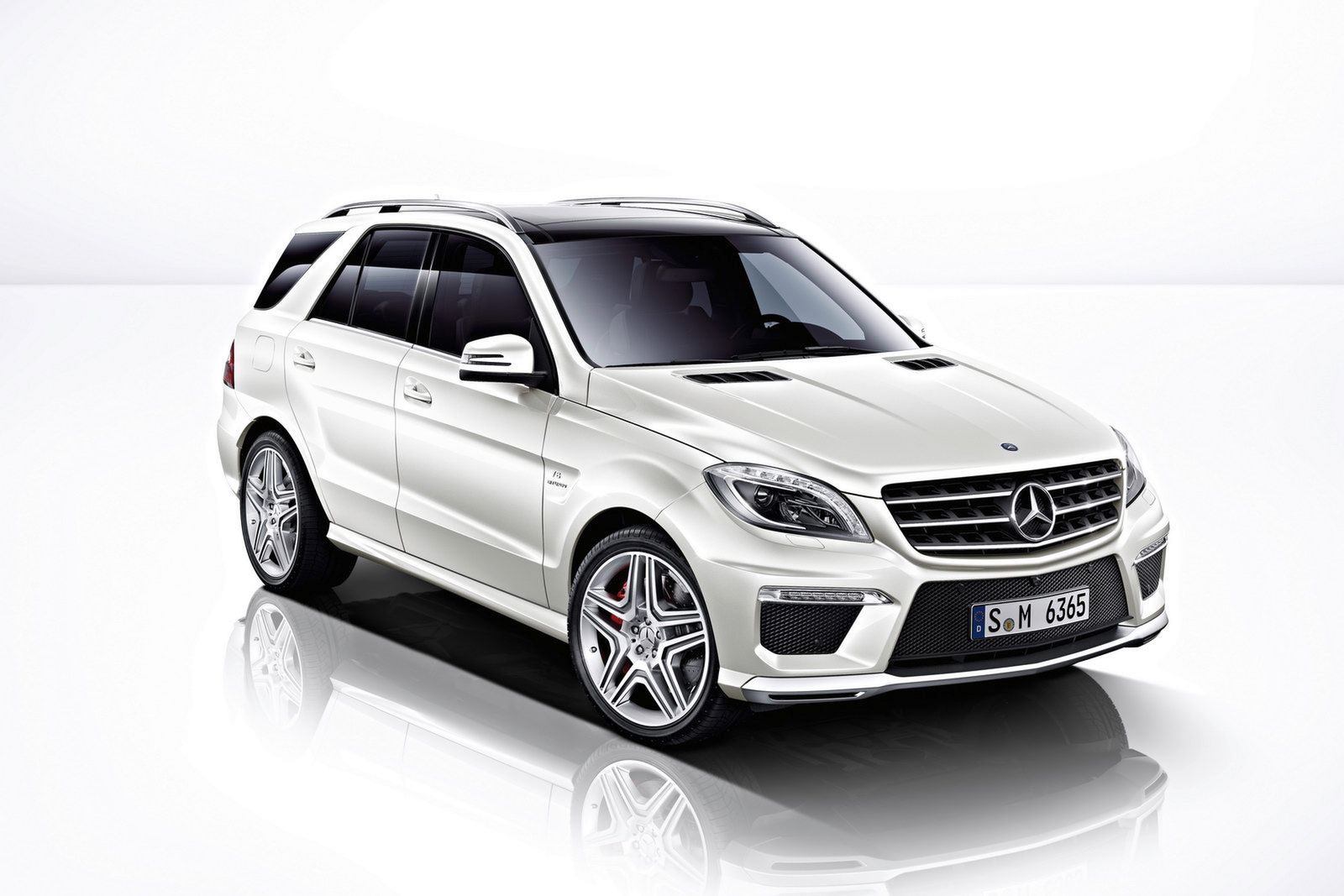 2012 Mercedes-Benz ML63 AMG