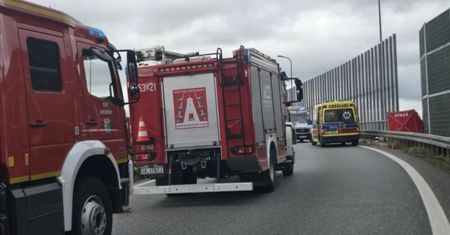 Tragedia na A1. Zginęli 17- i 19-latek. To obywatele Ukrainy