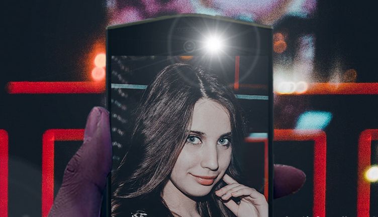 Dziwaczny wygląd, flash do selfie i antybakteryjne właściwości. Według tej firmy to idealny smartfon dla kobiet 5