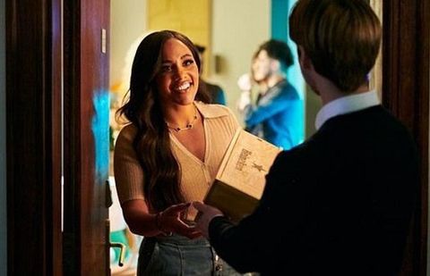 Heineken pokazuje w reklamie, że kobiety też kibicują piłce nożnej