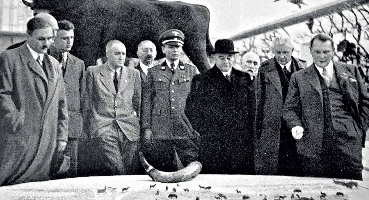 Hitler nie krył się z tym, że jest wielkim miłośnikiem zwierząt
