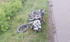 Teodorów w Łódzkiem. 9-latek na motocyklu zderzył się z samochodem