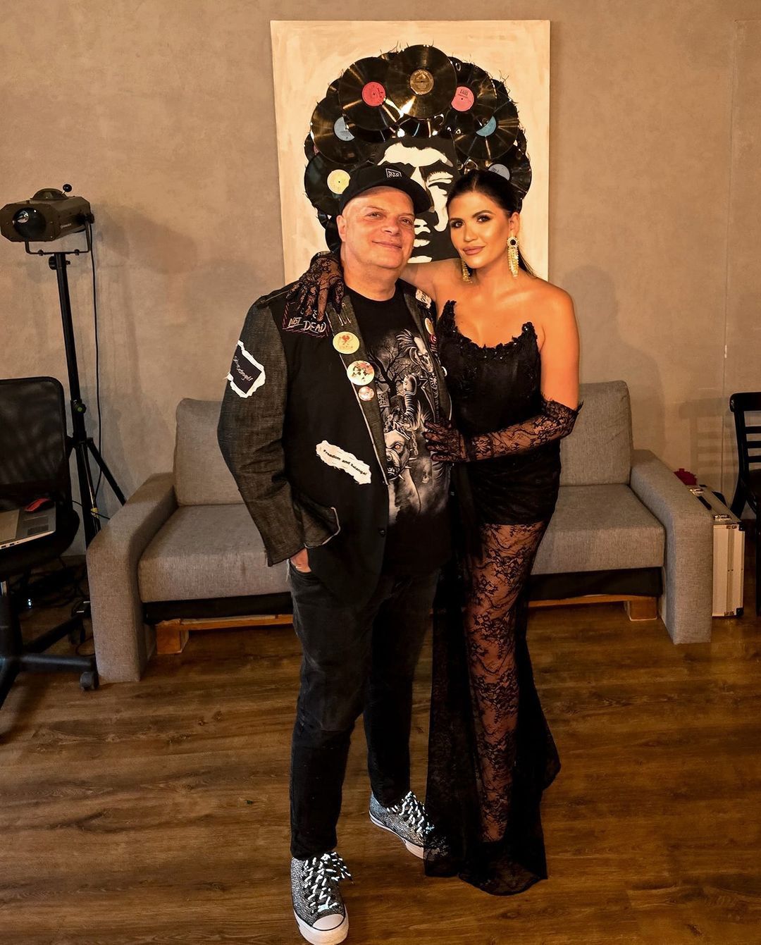 Pierwsza rocznica ślubu Skiby i jego młodziutkiej żony