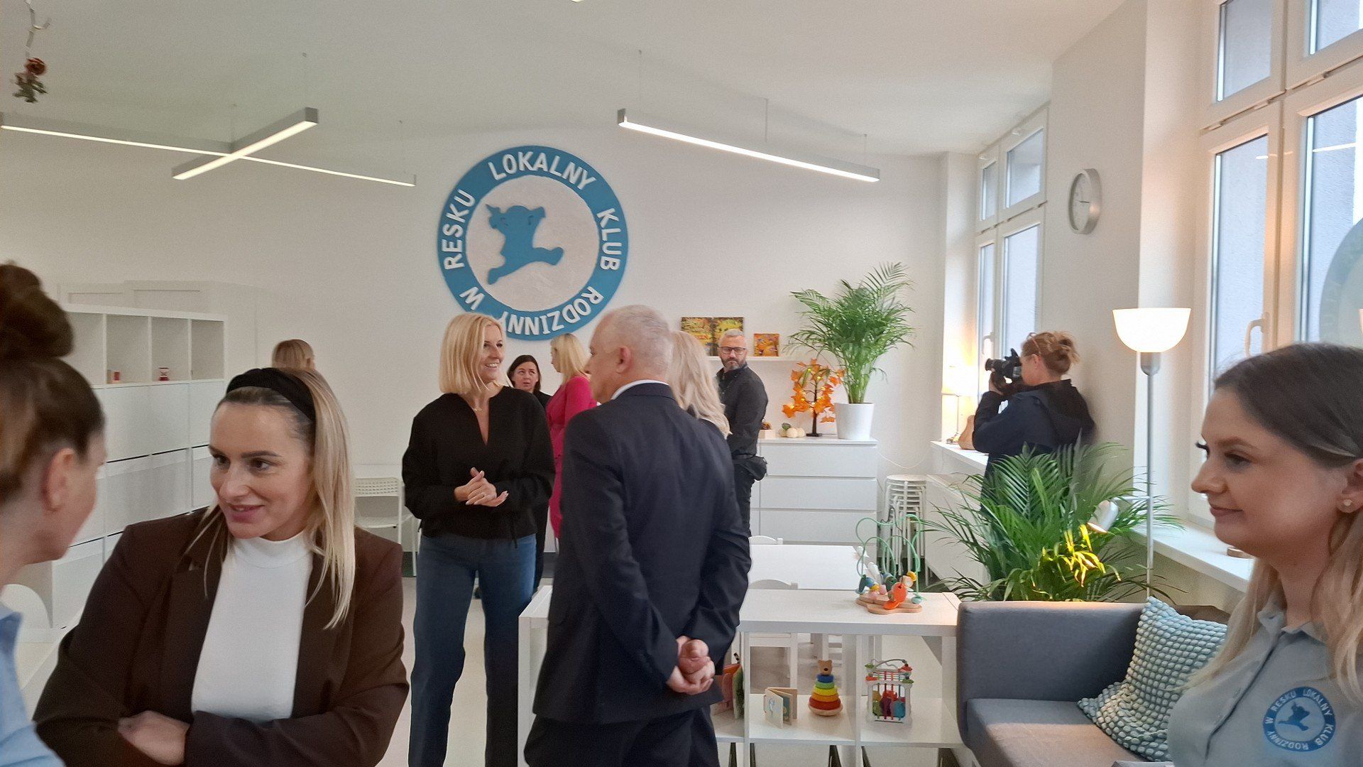 Lokalny Klub Rodzinny w Resku znajduje się na pierwszszym piętrze Centrm Kultury przy ul. Wojska Polskiego 16