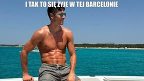 "Tak to się żyje". Zobacz memy po dublecie Lewandowskiego