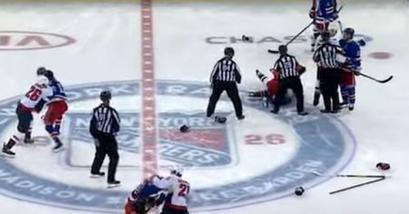 Dantejskie sceny przed meczem NHL. Doszło do potężnej bijatyki