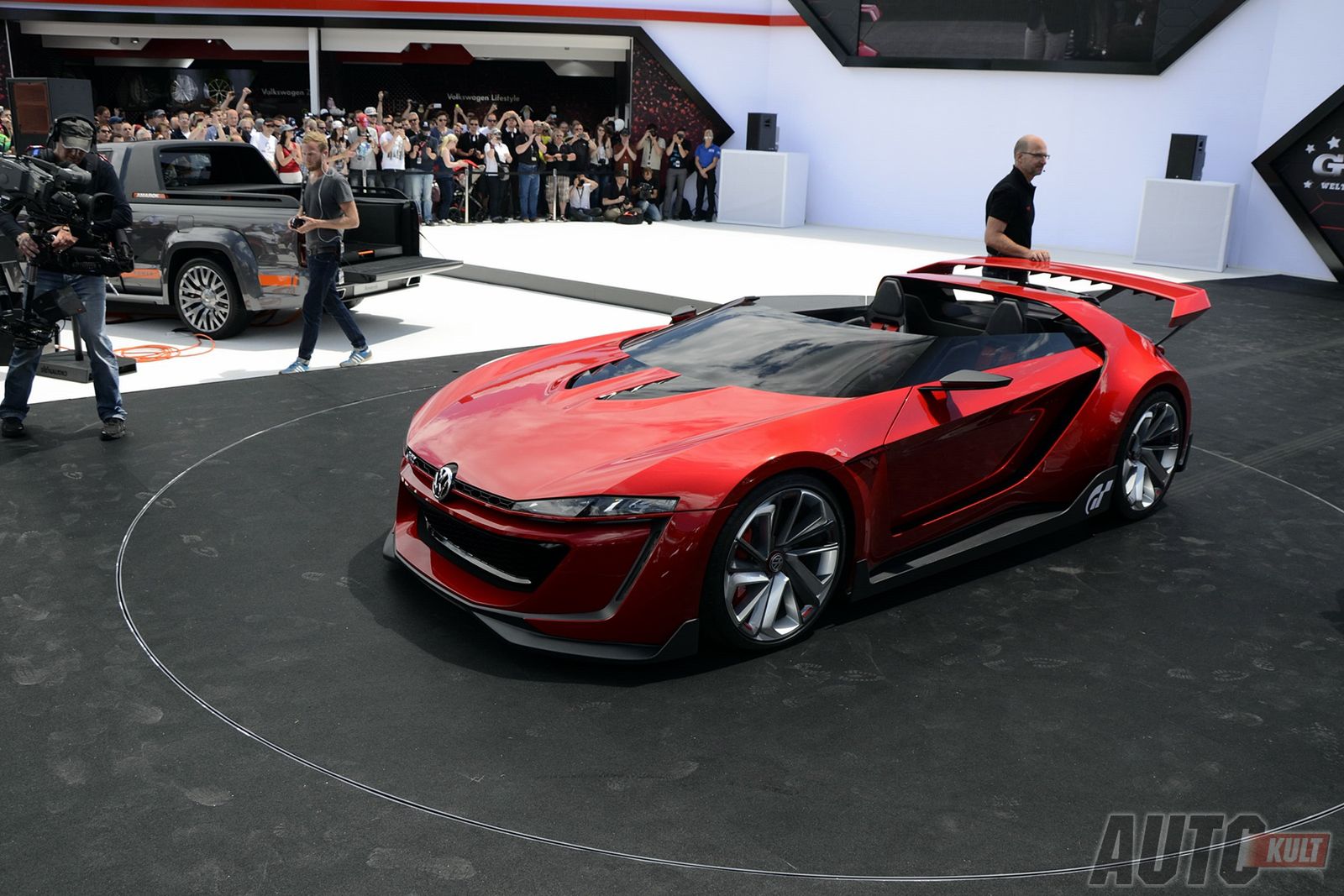 33. GTI Treffen am Wörthersee - VW GTI Roadster Concept & Golf R400 [galeria] 2