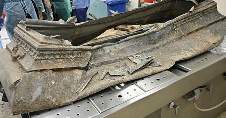 Dwie trumny ze szczątkami bez czaszek. Przerażające odkrycie w Świdnicy
