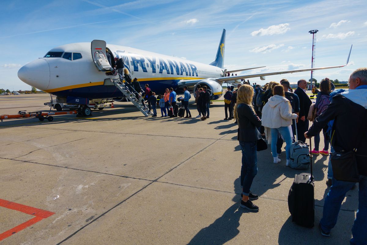 Ryanair kończy z darmowym dużym bagażem podręcznym