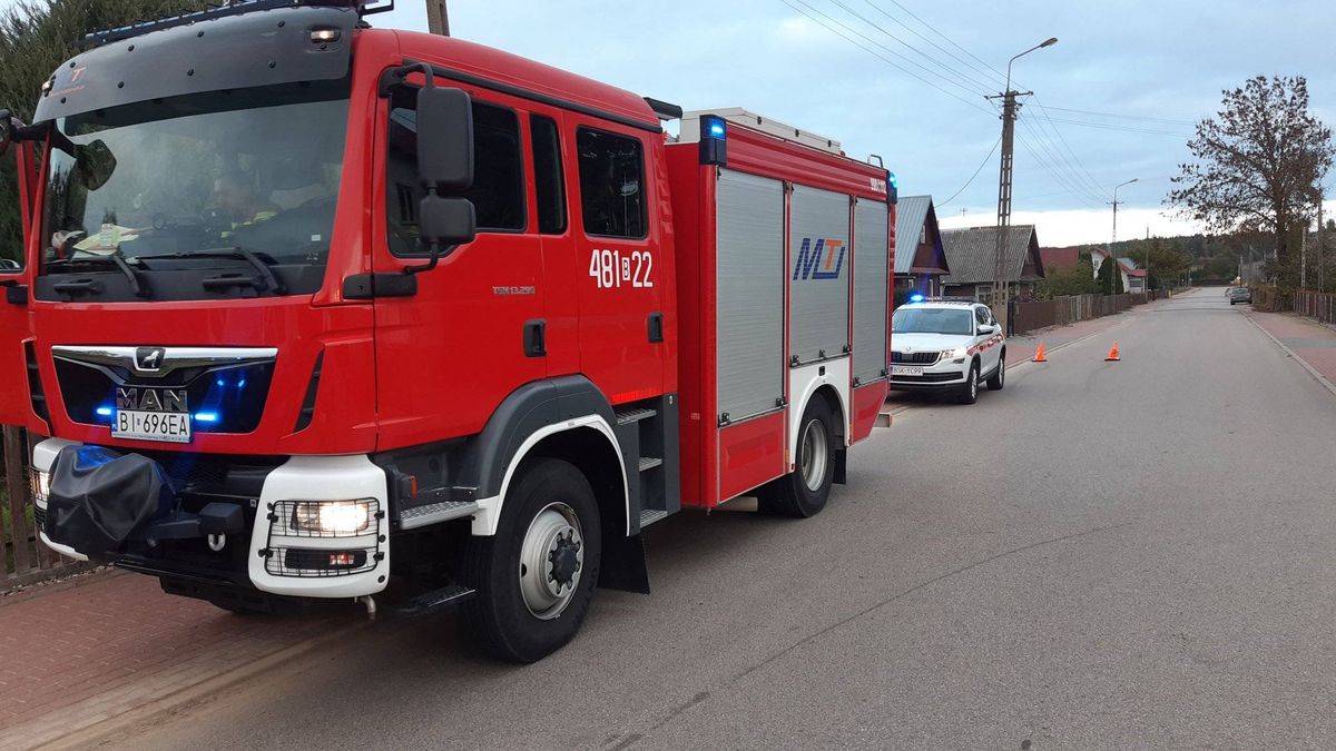 Groźny wypadek wozu strażackiego. Trzy osoby trafiły do szpitala