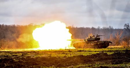 Amunicja czołgowa w Ukrainie. Pochodzi z nieistniejącego państwa