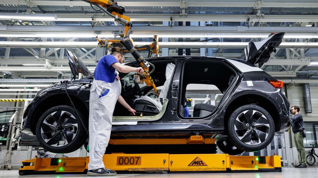 Volkswagen Produces Second Generation ID.3 Electric Car
ZWICKAU, GERMANY - MAY 24: A worker assembles the second generation of Volkswagen's ID.3 electric car on May 24, 2023 in Zwickau, Germany. The reworked ID.3 is nearly identical to its predecessor on the outside but has improved comfort and software inside. Volkswagen has set a goal that 80% of its cars sold in Europe by 2030 will be all electric. (Photo by Jens Schlueter/Getty Images)
Jens Schlueter