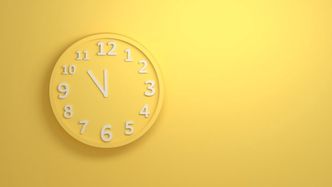 Zmiana czasu 2021 już niedługo. Czy przestawianie zegarków ma sens?