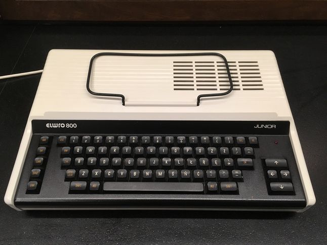 Polski klon ZX Spectrum - Elwro 800 Junior w pełnej okazałości