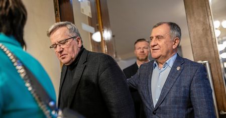 Komorowski pozazdrościł Nawrockiemu? Tam widzieli byłego prezydenta