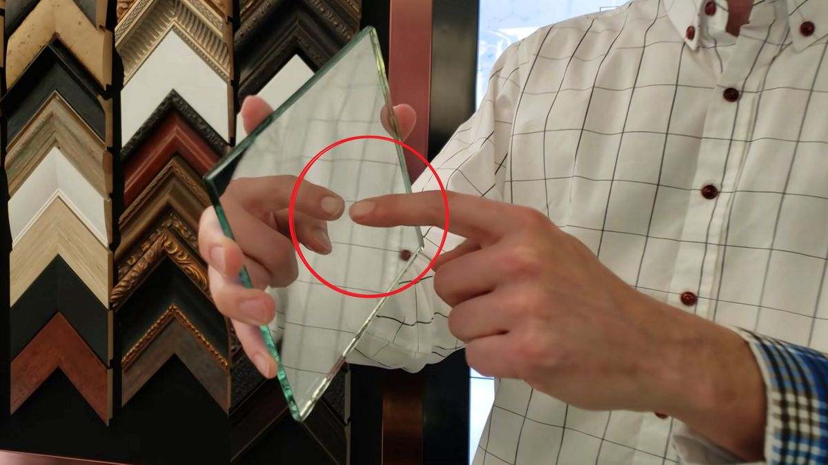 Kadr z poradnika dot. rozpoznawania luster fenickich