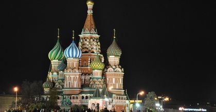 Słaby rubel i kryzys zmuszą Rosjan do spędzenia świąt w domu