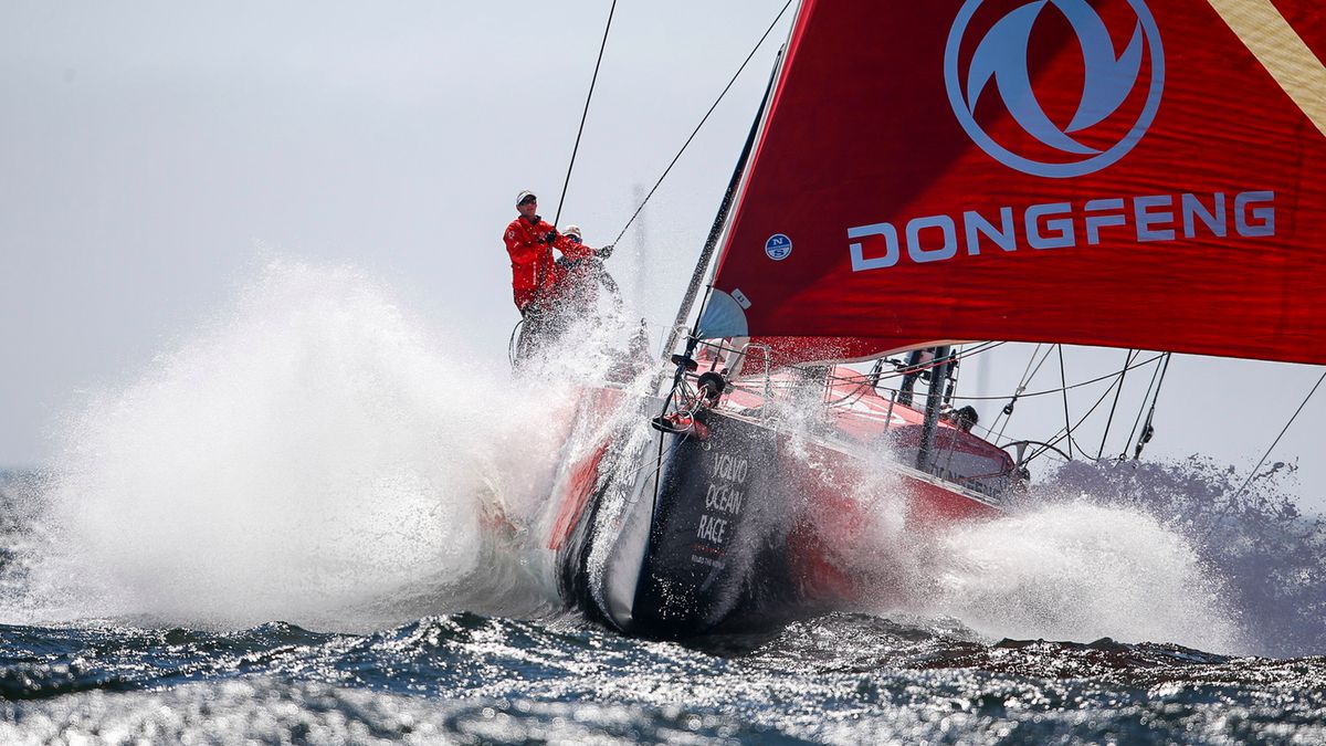 Materiały prasowe / Pedro Martinez / Volvo Ocean Race / Na zdjęciu: Jacht Dongfeng Race Team podczas Volvo Ocean Race