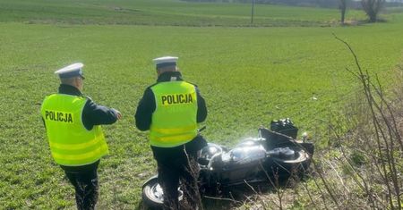 Motocyklista zginął w zderzeniu z oplem. Kierowca jechał na czołówkę