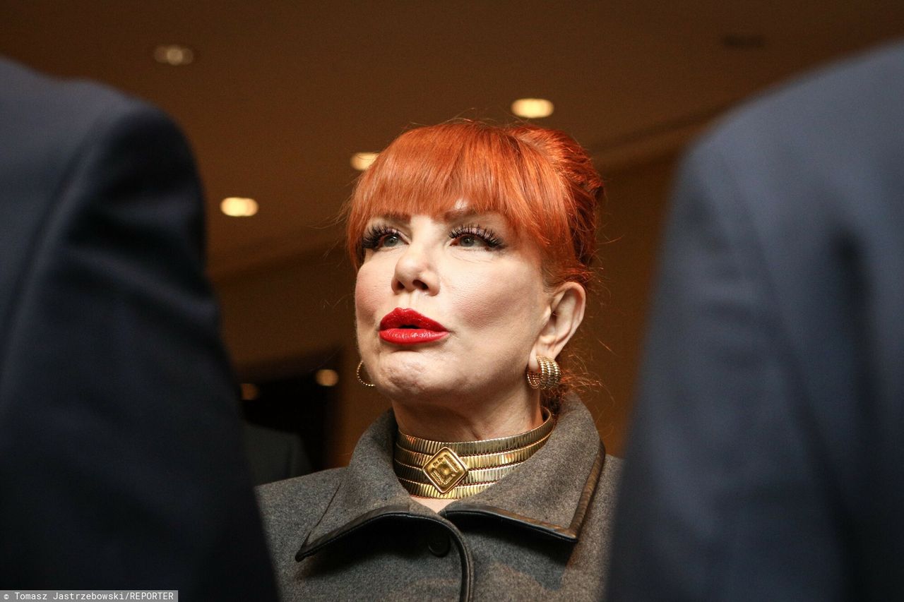 Georgette Mosbacher gratuluje Polkom. Dołączyły do niej inne ambasadorki