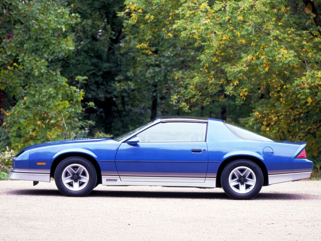 Ewolucja amerykańskiej legendy: Chevrolet Camaro 64