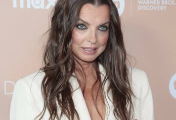 Elegancja poszła w las. Weszła na ściankę w komplecie dresowym