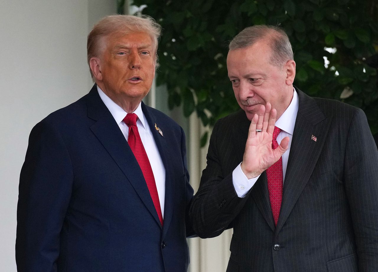 Trump naciska na Turcję ws. ropy. Na szali stawia zniesienie sankcji