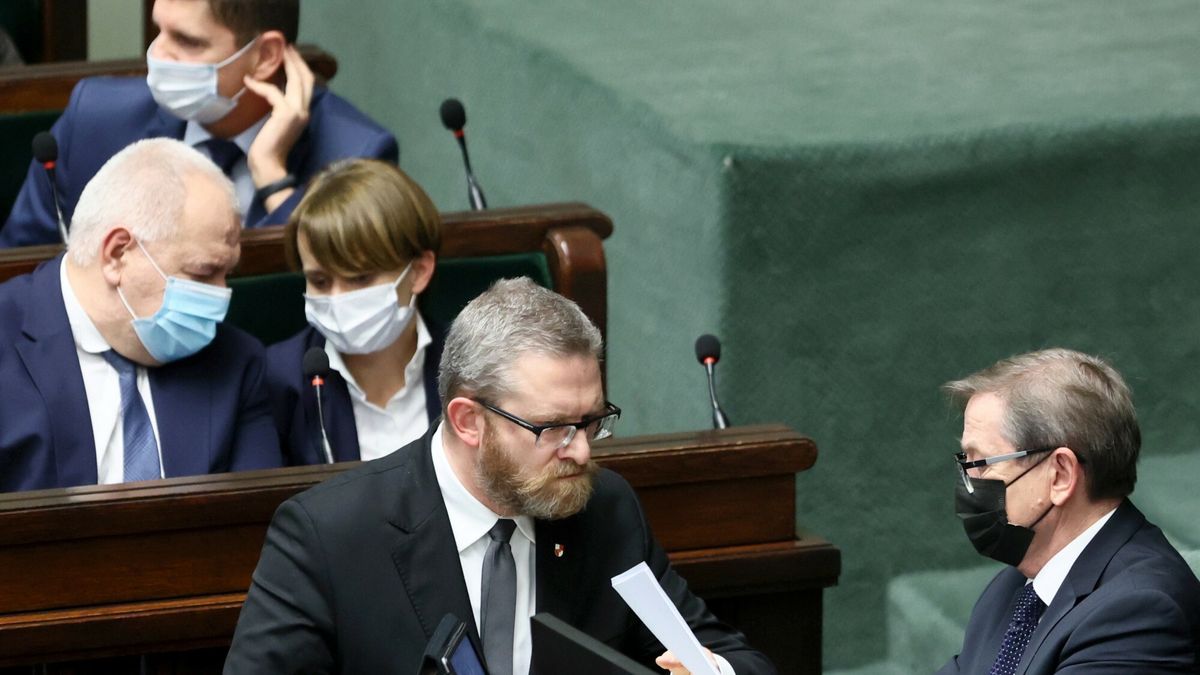 Grzegorz Braun poinformował o planach złożenia zawiadomienia do ABW 