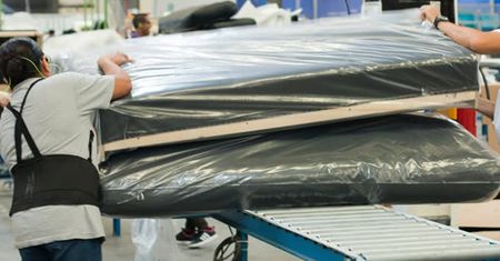 Amerykanie kupili od Duńczyków polską firmę. To duży producent mebli