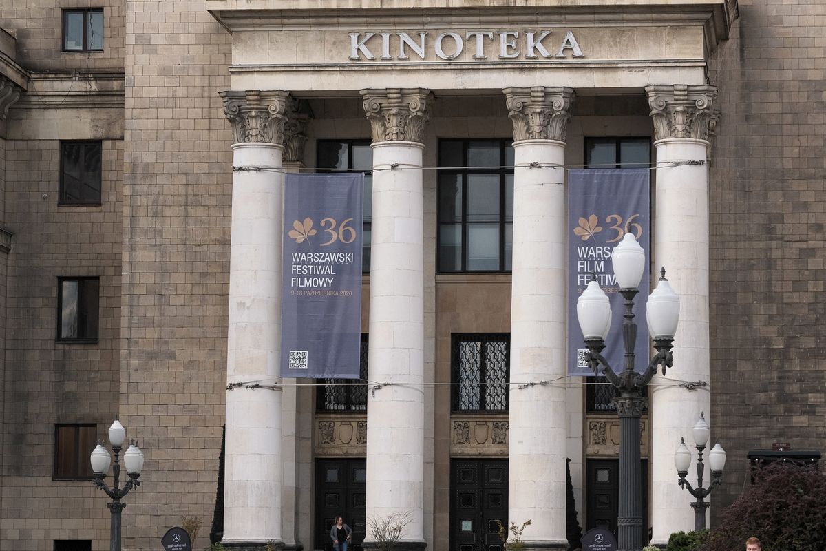 Warszawa. Kinoteka zawiesza działalność