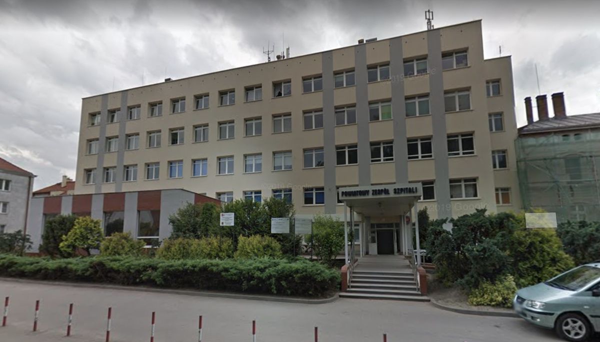Oleśnica. Wicedyrektor szpitala na cenzurowanym. Po oświadczeniu zarządu powiatu opublikowała zdjęcie świni