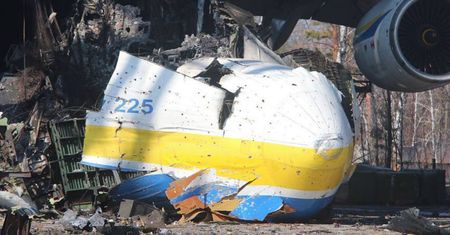 An-225 Mrija na nowych zdjęciach. Widać liczne ślady po kulach