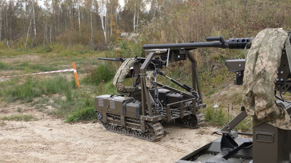 Robot TW 12,7 podczas testów.