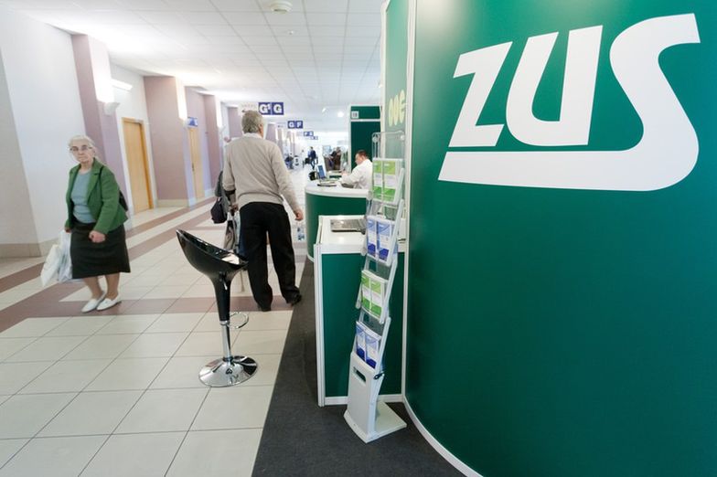 CBOS: ocena ZUS się poprawia, a OFE - pogarsza