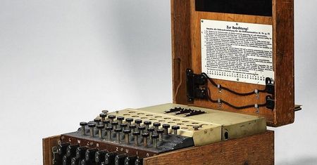 Enigma sprzedana na aukcji. Tajemniczy kolekcjoner zapłacił za nią 117 tys. euro
