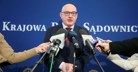 Prokurator Ostrowski wraca do pracy. Sąd nie przedłużył zawieszenia