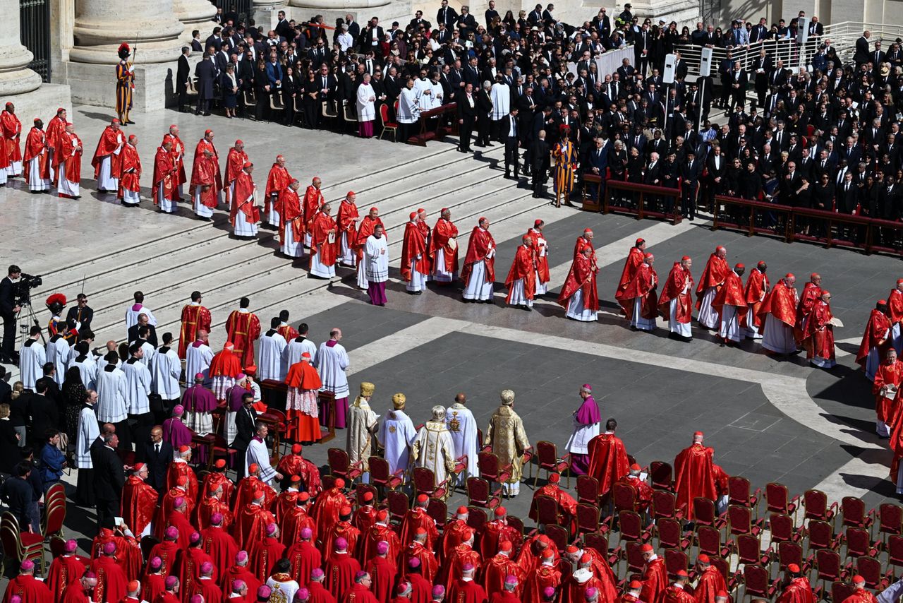 Kardinäle wählen unter strengster Geheimhaltung neuen Papst