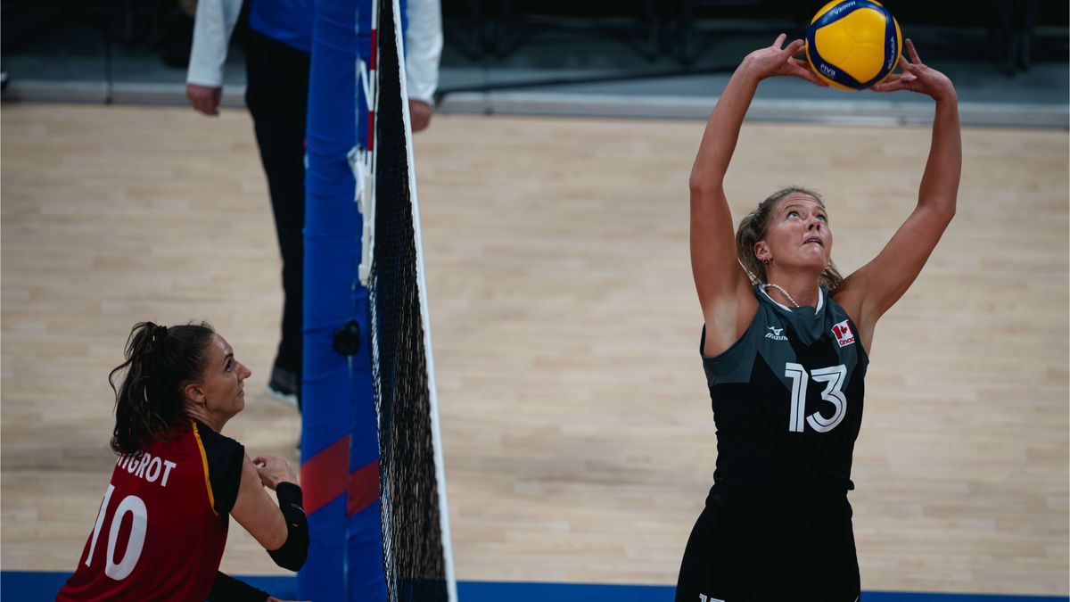 Materiały prasowe / FIVB / Na zdjęciu: siatkarki podczas meczu Ligi Narodów Kanada - Niemcy