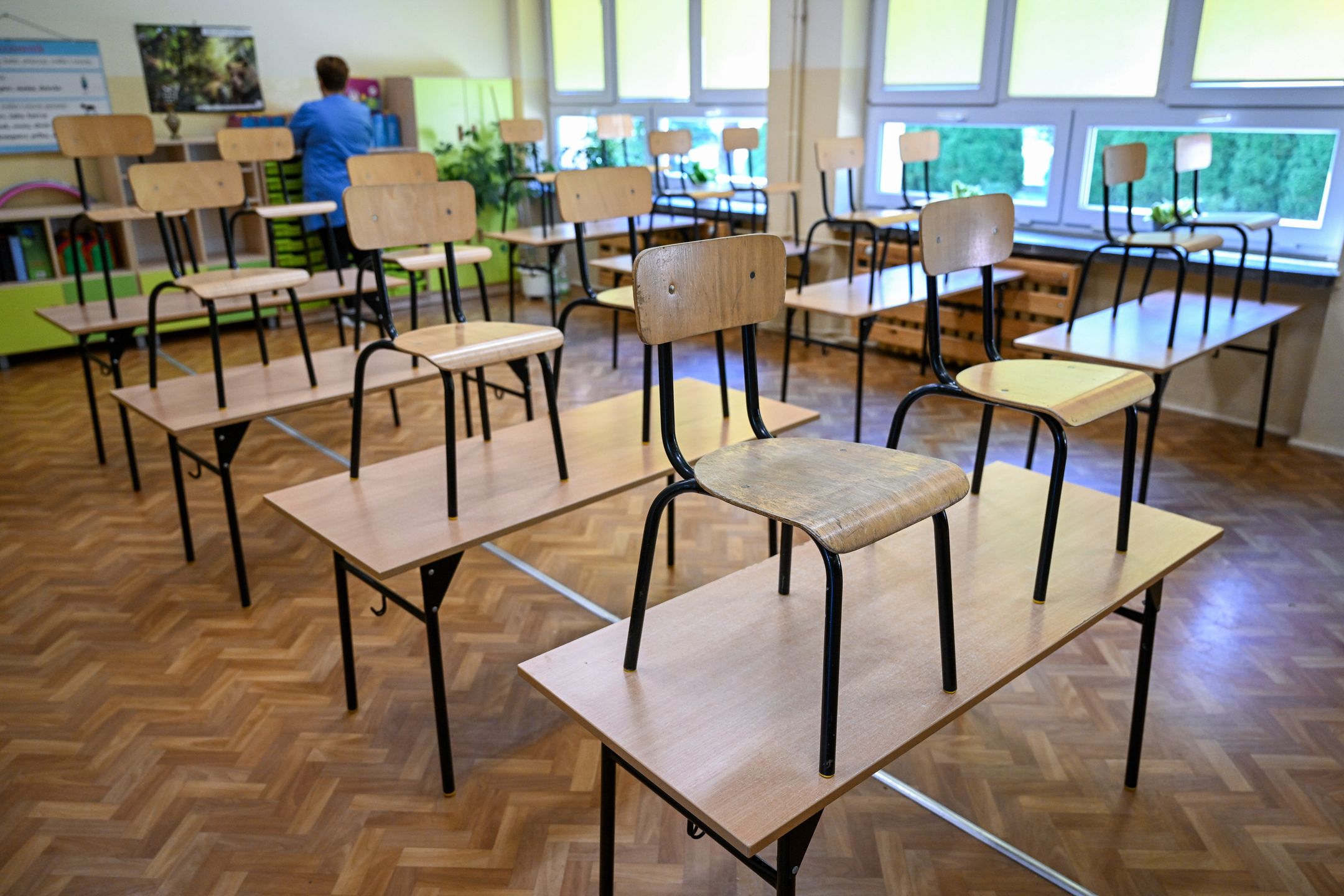 szko�a
Darek Delmanowicz
przygotowania, rok szkolny, szko�a, szko�y, edukacja, klasa, klasa lekcyjna, plac�wki edukacyjne, podstawowa, podstaw�wki, przed rozpocz�ciem roku, szkolnictwo, �awki szkolne, szkolne �awy