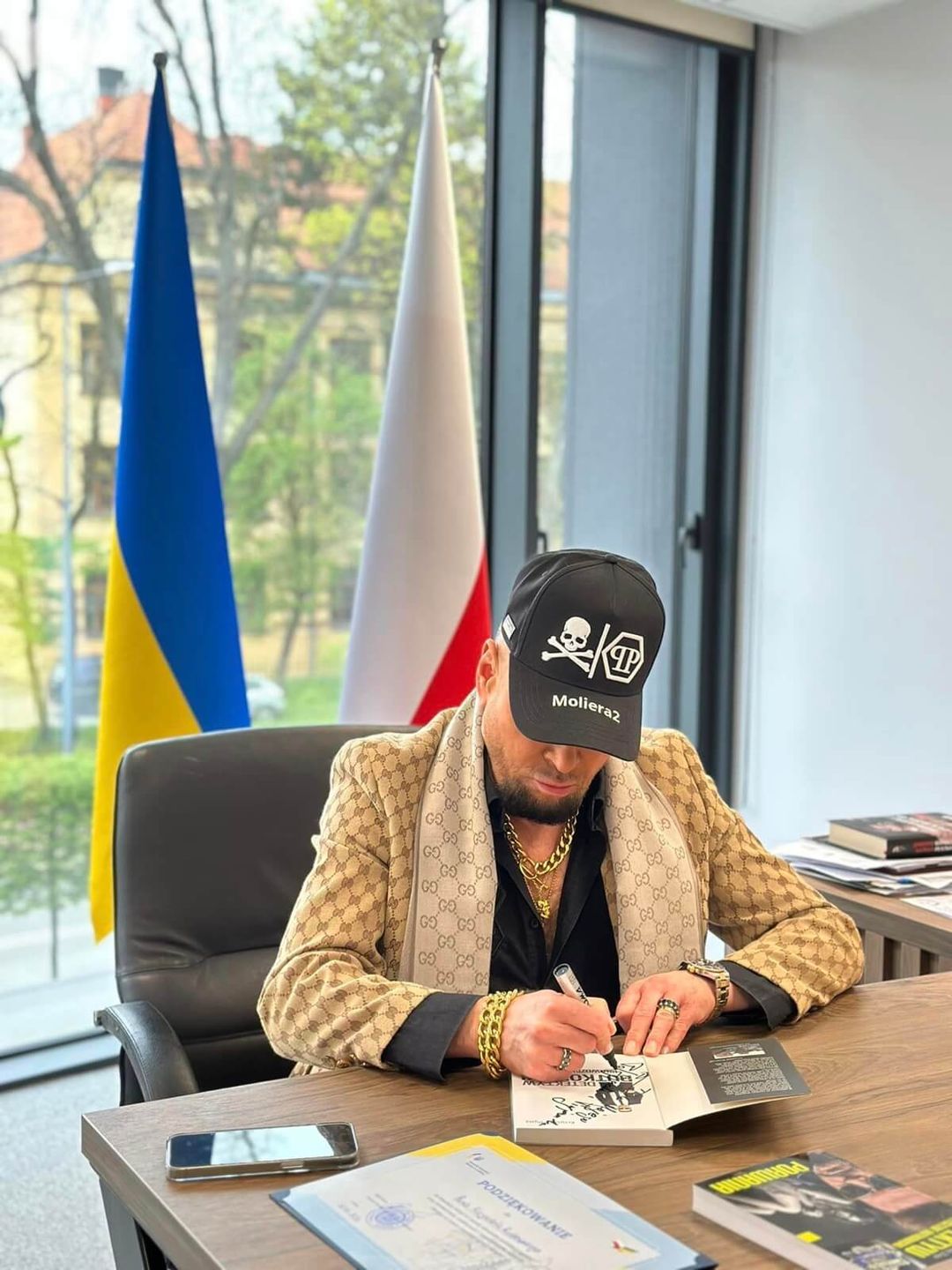 Konsul Generalny Ukrainy w Lublinie Oleh Kuts i detektyw Krzysztof Rutkowski