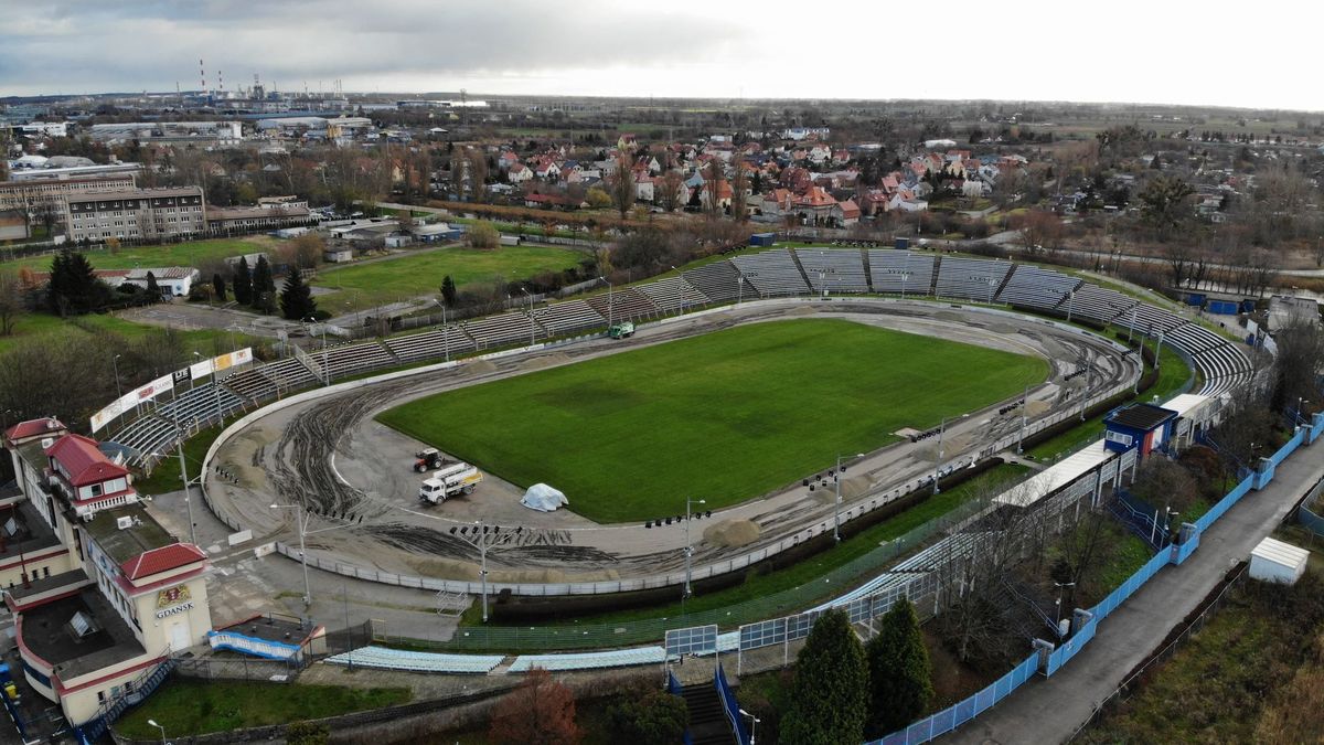 Zdjęcie okładkowe artykułu: Materiały prasowe / wybrzezegdansk.pl / Na zdjęciu: stadion Wybrzeża Gdańsk