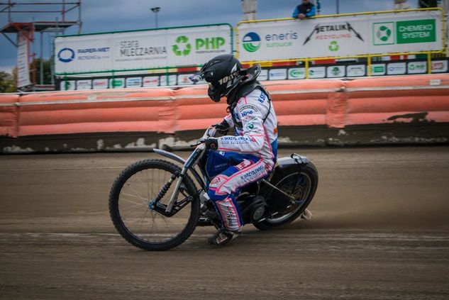 Oskar Kołak (fot. Miłosz Kaczmarek / AKŻ Speedway Ostrów)