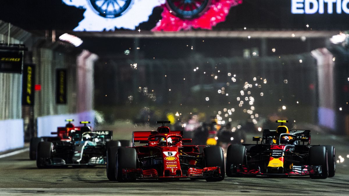 Zdjęcie okładkowe artykułu: Materiały prasowe / Ferrari / Na zdjęciu: nocny wyścig F1