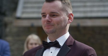 Paweł ze "Ślubu od pierwszego wejrzenia" świętuje rocznicę. Zakochał się w kuzynce żony