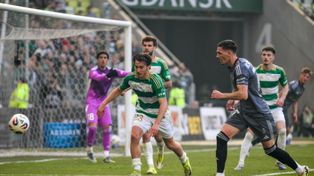 Totalny chaos w Lechii Gdańsk! Klub bez trenera zaczyna przygotowania do sezonu. Pierwszy sparing z rumuńskim zespołem Petrolul Ploeszti