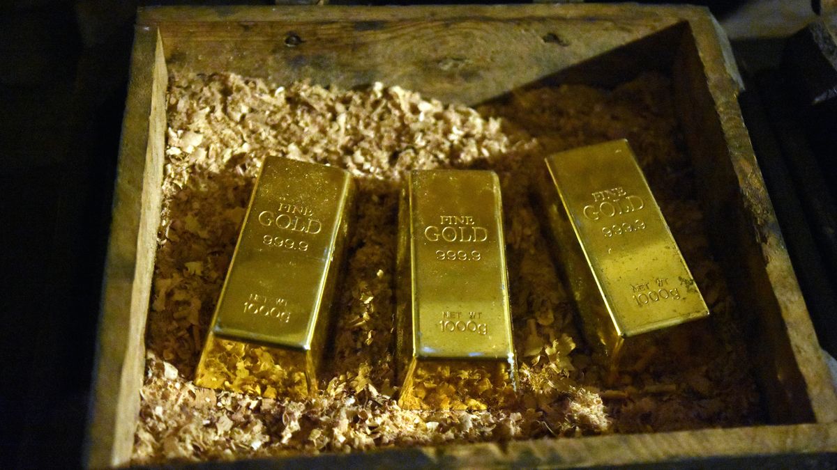 sztabka, sztabki, sztabkach, skrzynia, skrzyni, skrzyniach, ukryte, schowane, znalezione, znalezisko, skarb, skarby, skarbów, bogactwo, lokata, ulokowane, depozyt, zdeponowane, niemieckie, poniemieckie, zrabowane, zagrabione, ukradzine, kradzież, napad, gold, skrzynie, niemców, skradziony, zrabowany, podziemia, riese