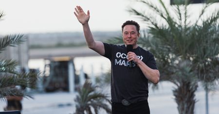 Koniec martwych stref. Oto jak Elon Musk chce sprawić, żeby wszędzie był zasięg sieci komórkowej