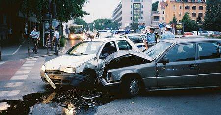 Liczba ofiar wypadków drogowych w Europie spadła o połowę